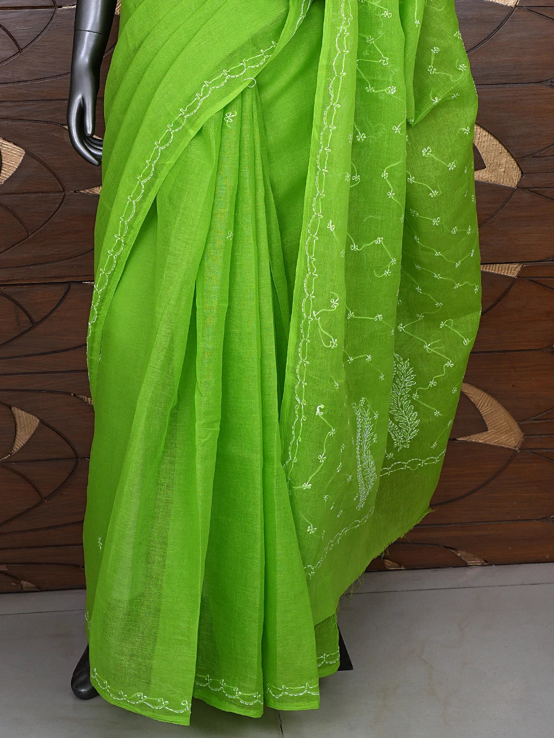 Ada Hand Embroidered Green Cotton Lucknowi Chikankari Saree and Blouse 01A882870