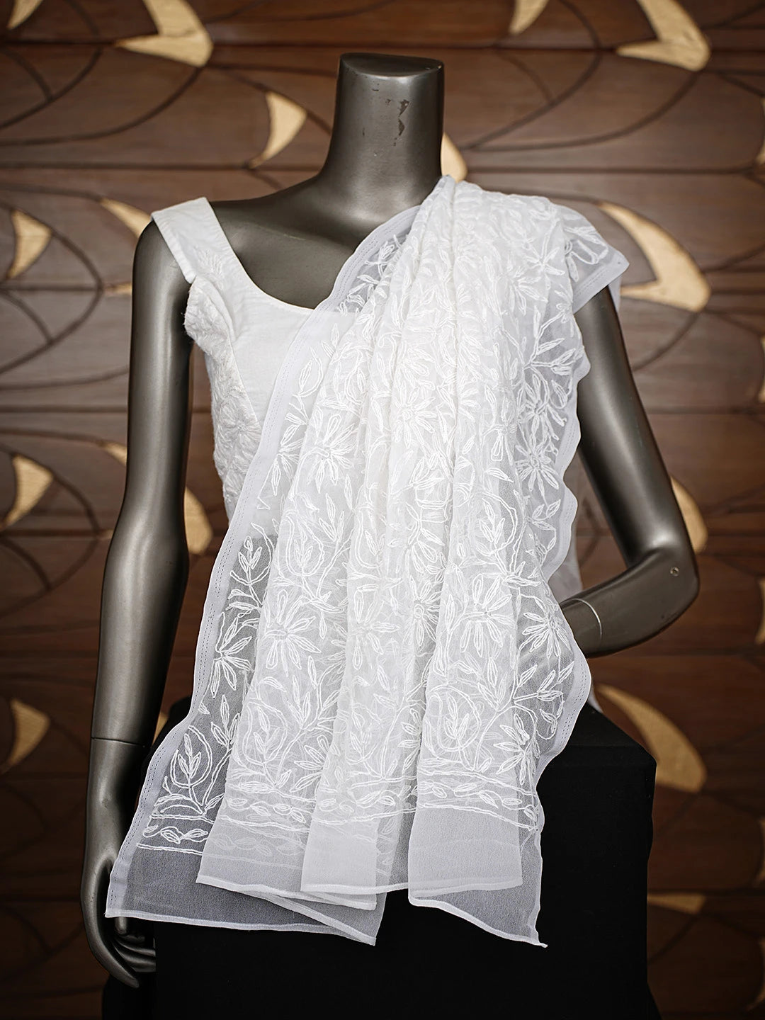 Ada Hand Embroidered White Georgette Lucknowi Chikankari Dupatta 01A779393