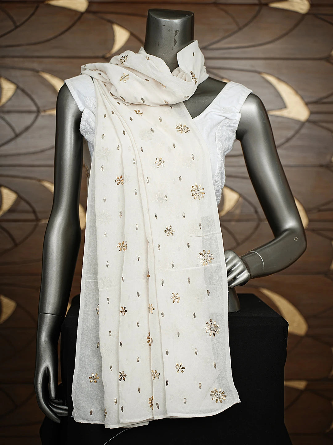 Ada Hand Embroidered Ivory Pure Georgette Dupatta With Muqaish Work 01A889825