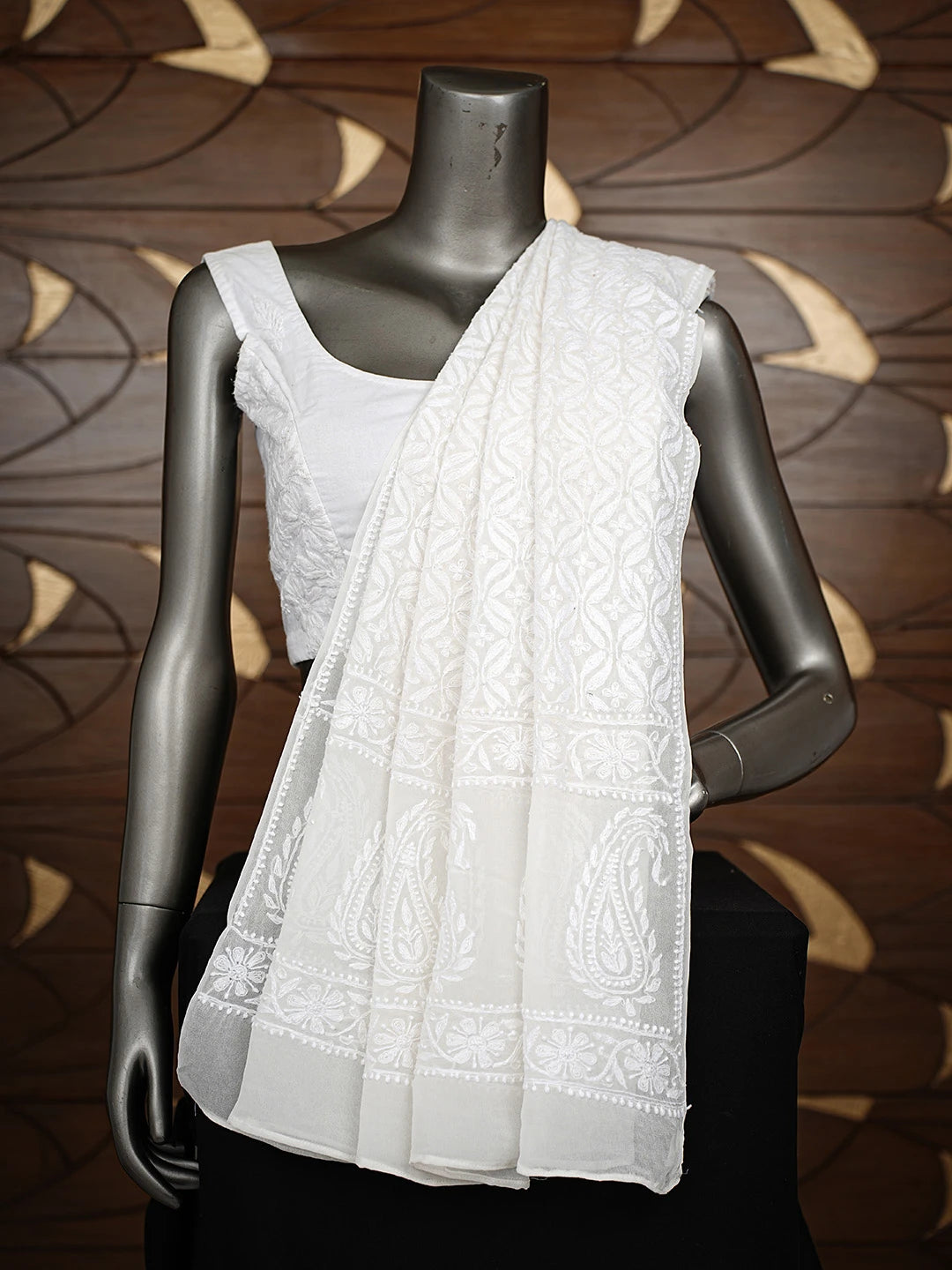 Ada Hand Embroidered White Pure Georgette Lucknowi Chikankari Dupatta 01A791115
