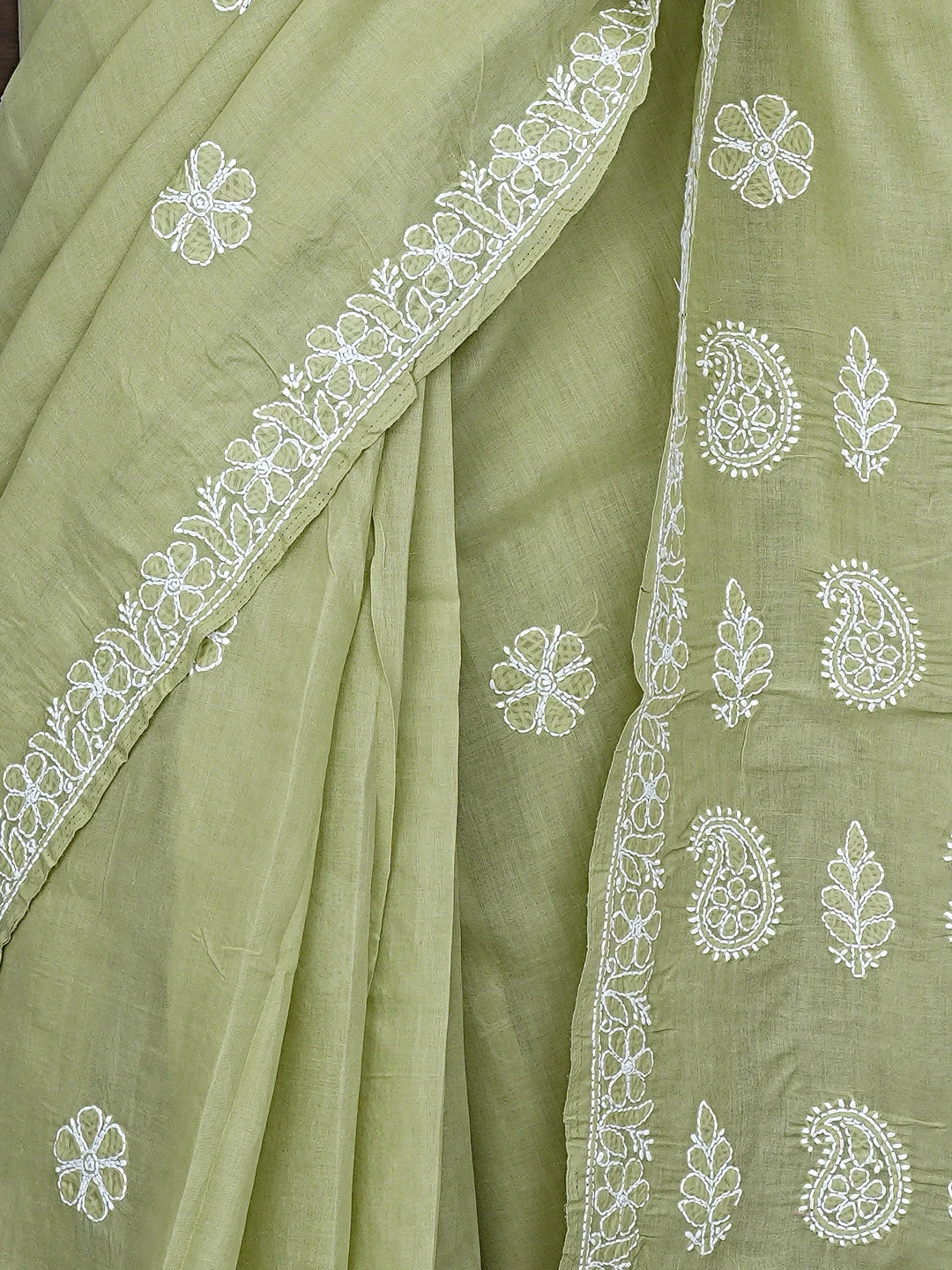 Ada Hand Embroidered Green Cotton Lucknowi Chikankari Saree With Blouse 01A890985
