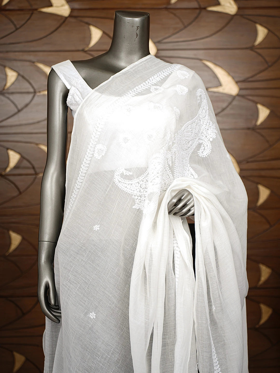 Ada Hand Embroidered White Chanderi Lucknowi Chikankari Dupatta 01A880785