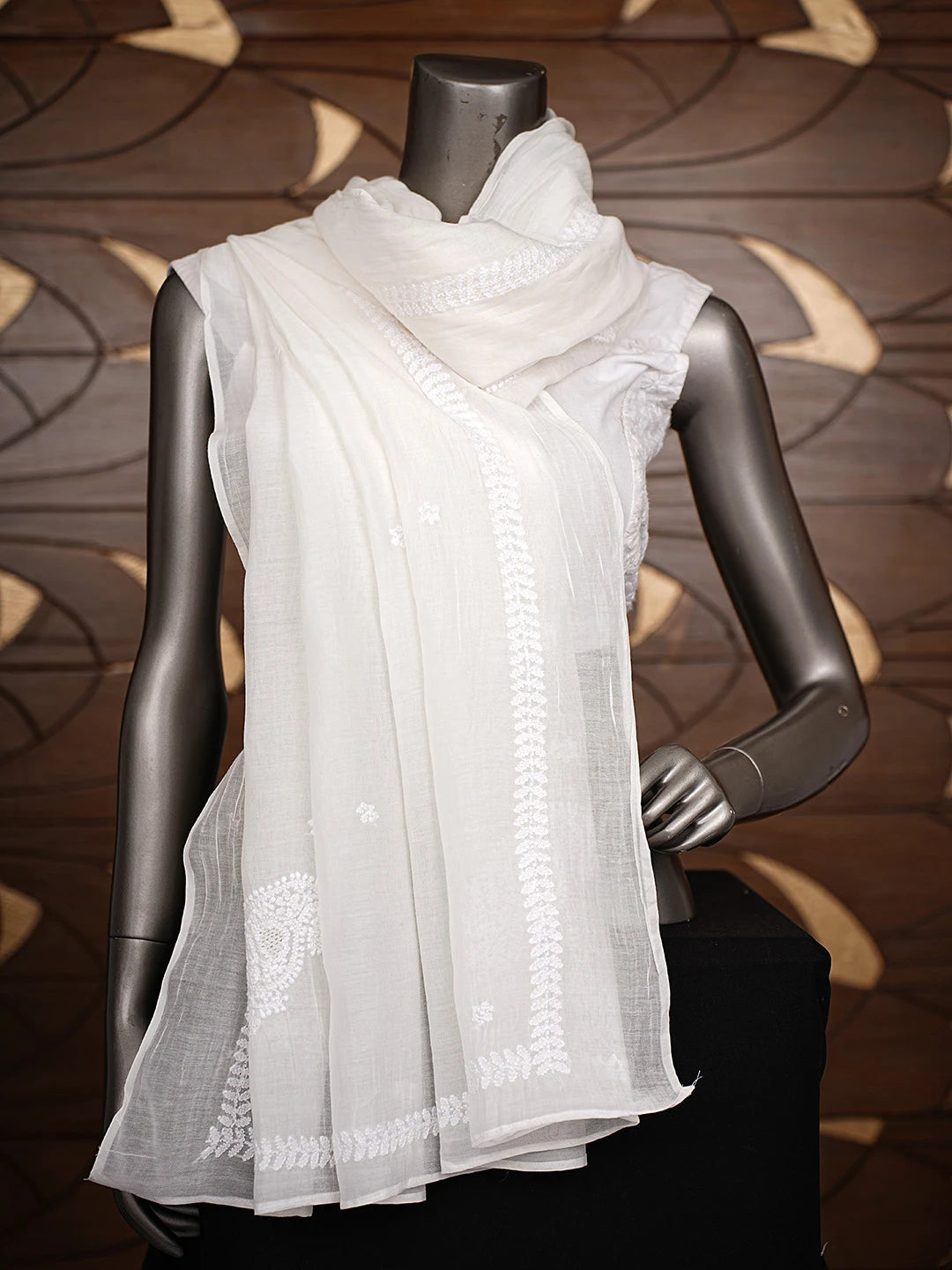 Ada Hand Embroidered White Chanderi Lucknowi Chikankari Dupatta 01A880785