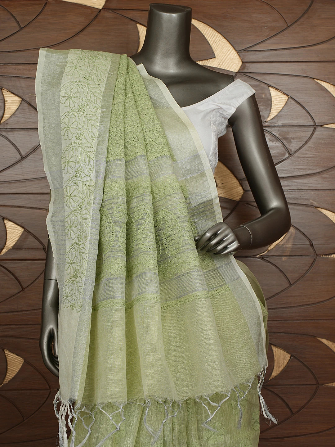 Ada Hand Embroidered Green Tissue Lucknowi Chikankari Saree With Blouse 01A879559