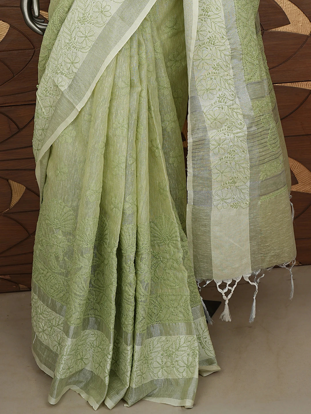 Ada Hand Embroidered Green Tissue Lucknowi Chikankari Saree With Blouse 01A879559