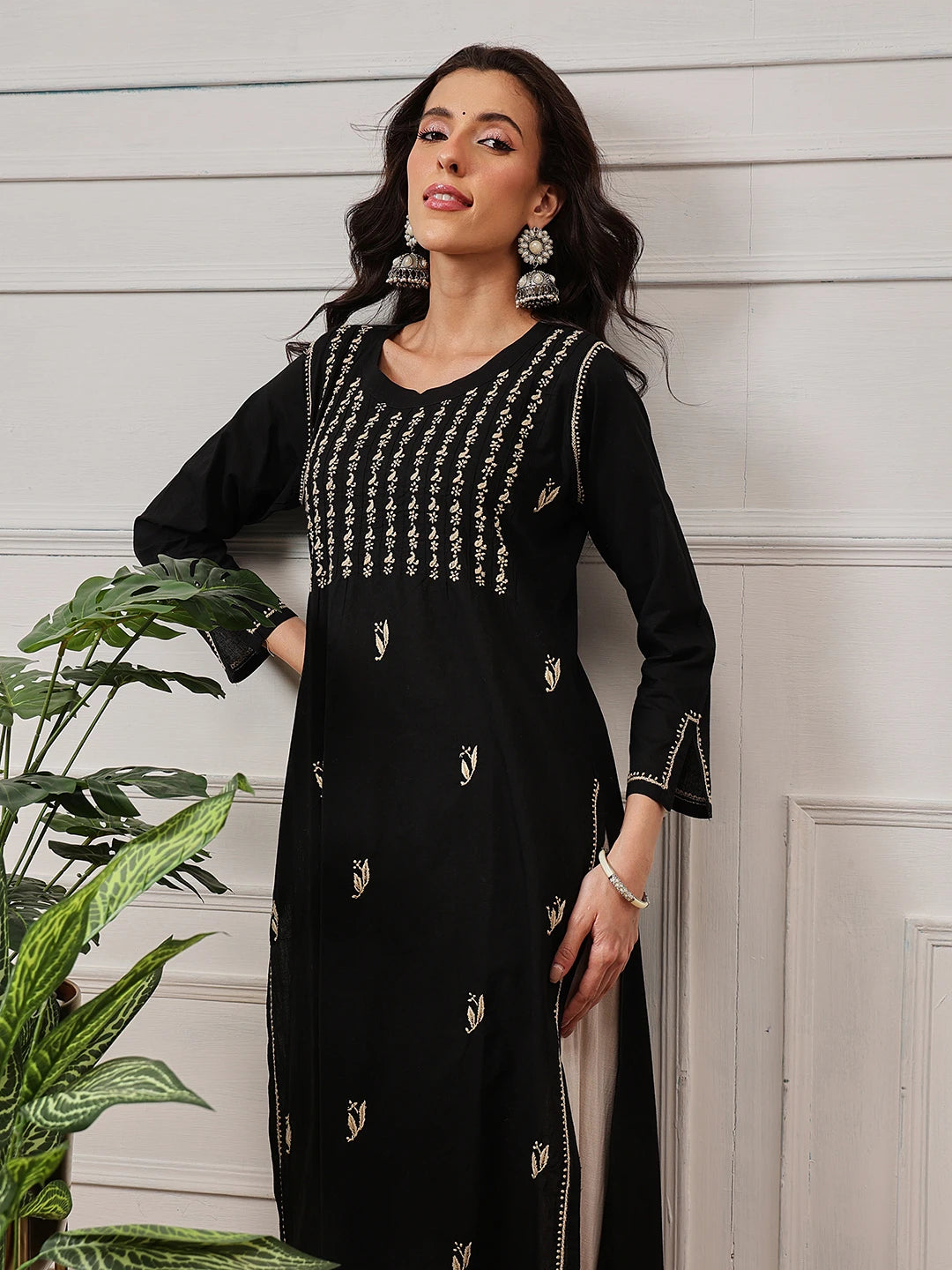 Ada Hand Embroidered Black Cotton Lucknowi Chikankari Straight Kurta A411420