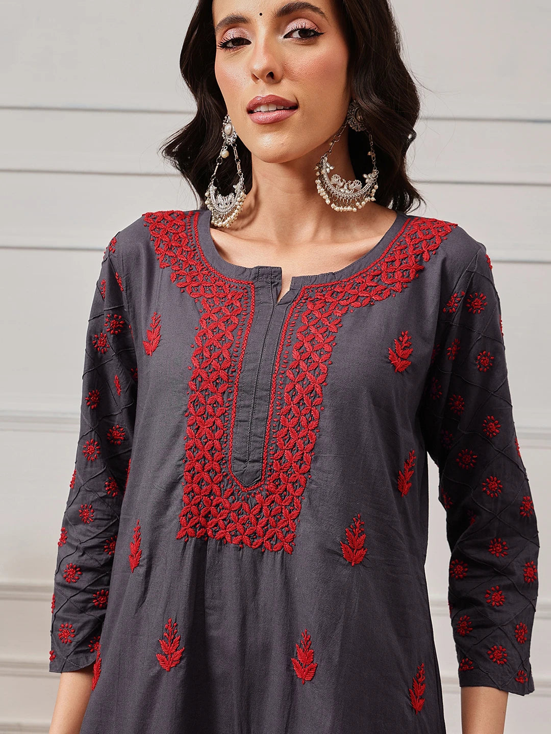 Ada Hand Embroidered Grey Cotton Lucknowi Chikankari Straight Kurta A411148