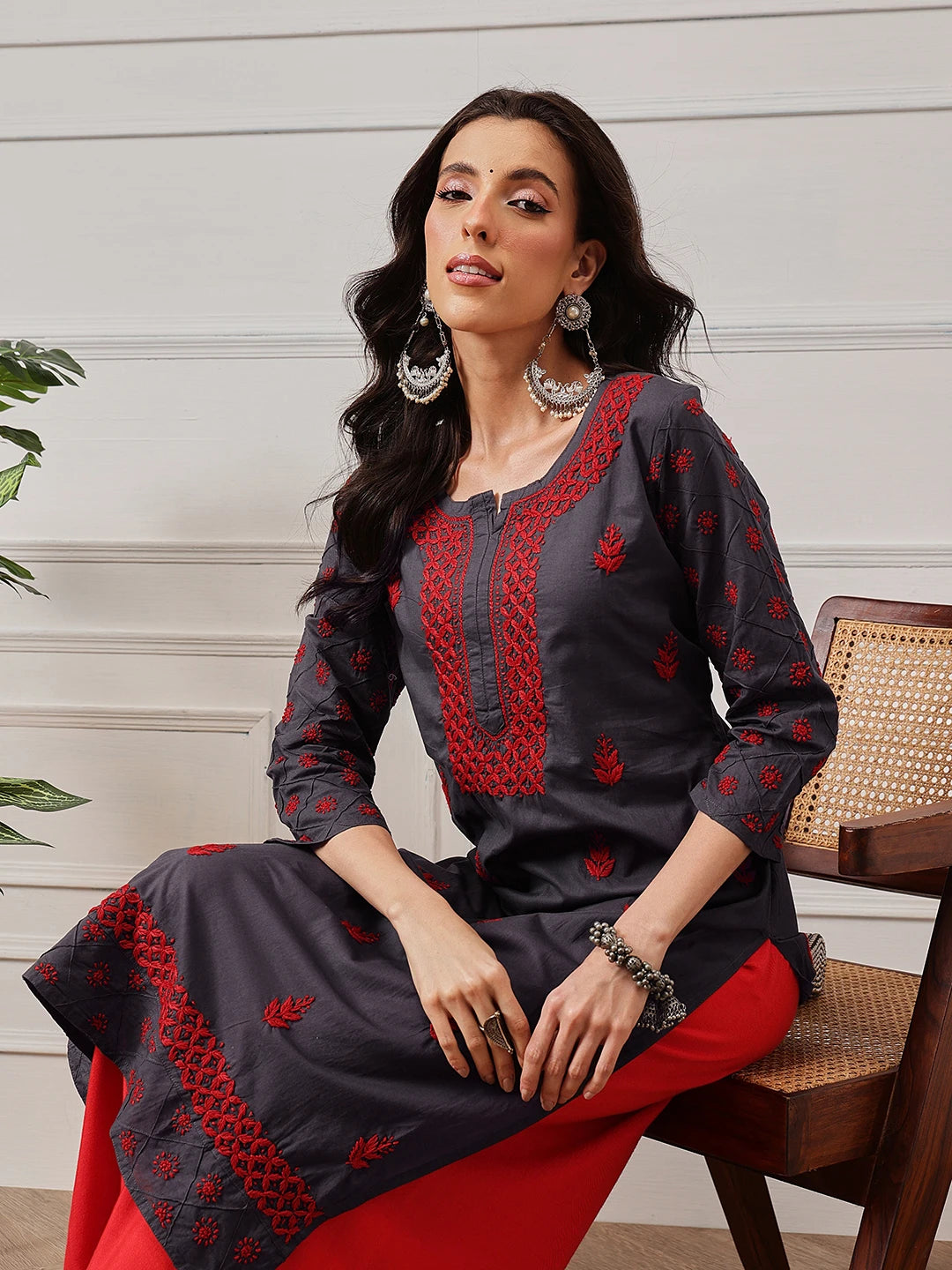 Ada Hand Embroidered Grey Cotton Lucknowi Chikankari Straight Kurta A411148
