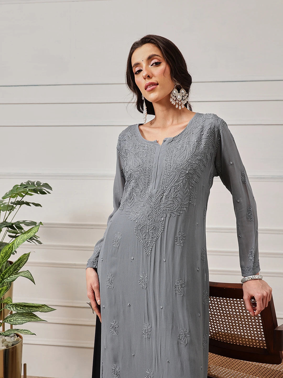 Ada Hand Embroidered Grey Georgette Lucknowi Chikan straight Kurta A411185