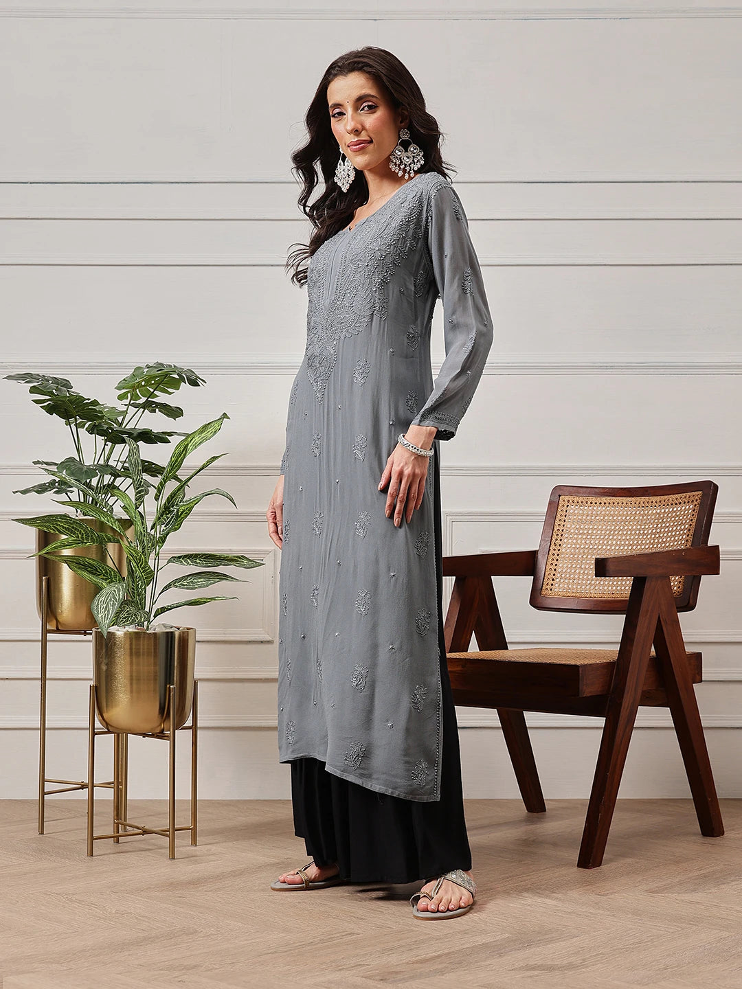 Ada Hand Embroidered Grey Georgette Lucknowi Chikan straight Kurta A411185
