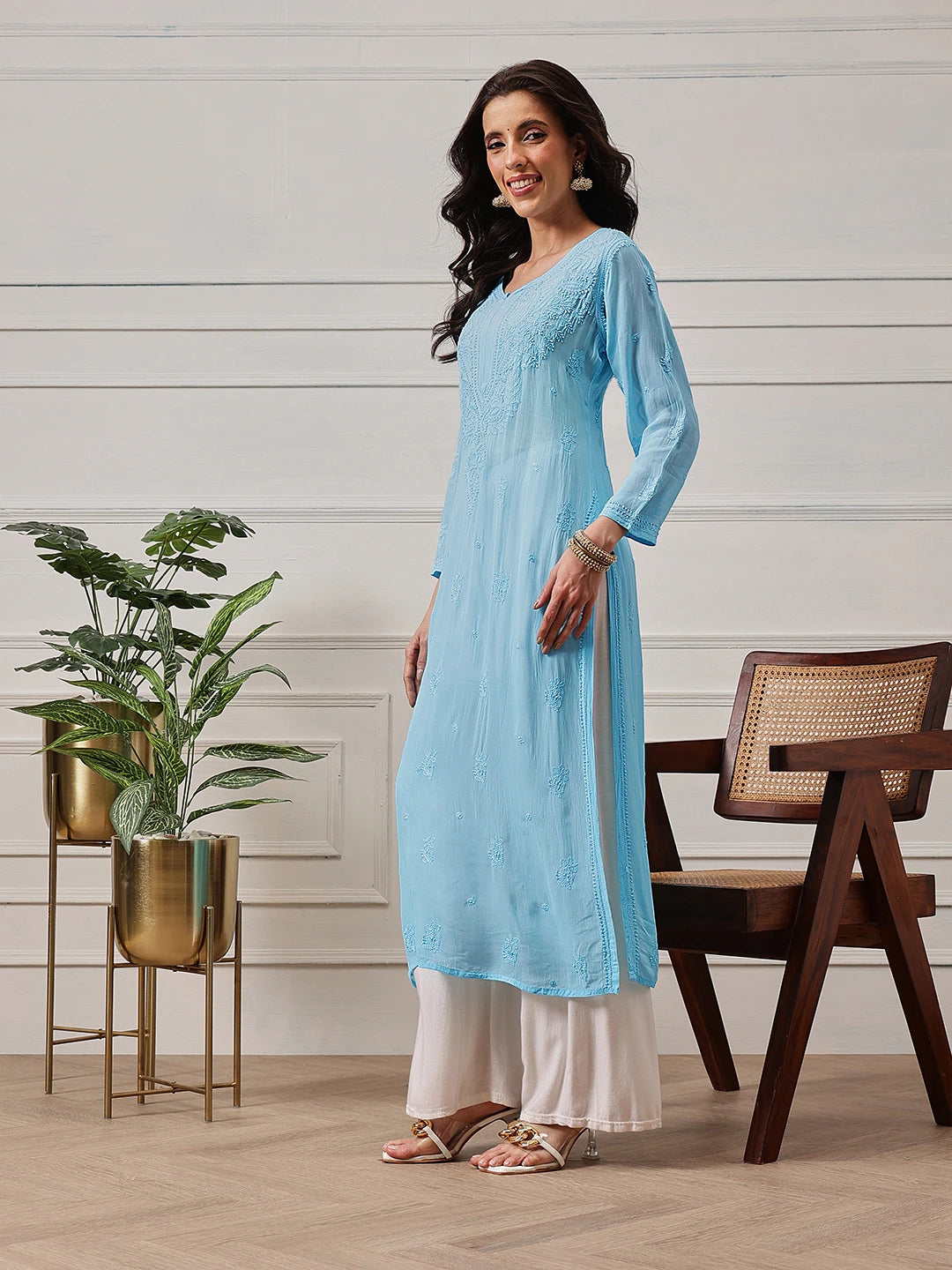 Ada Hand Embroidered Blue Georgette Lucknowi Chikankari Straight Kurta A411188