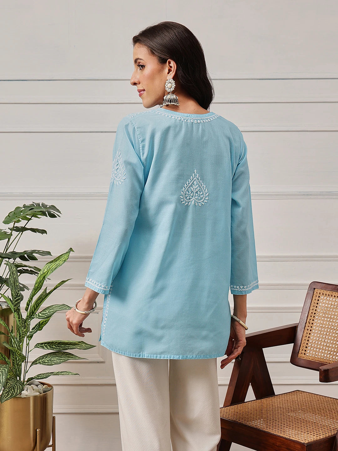 Ada Hand Embroidered Sky Blue Cotton Lucknowi Chikankari Straight Kurti A911367