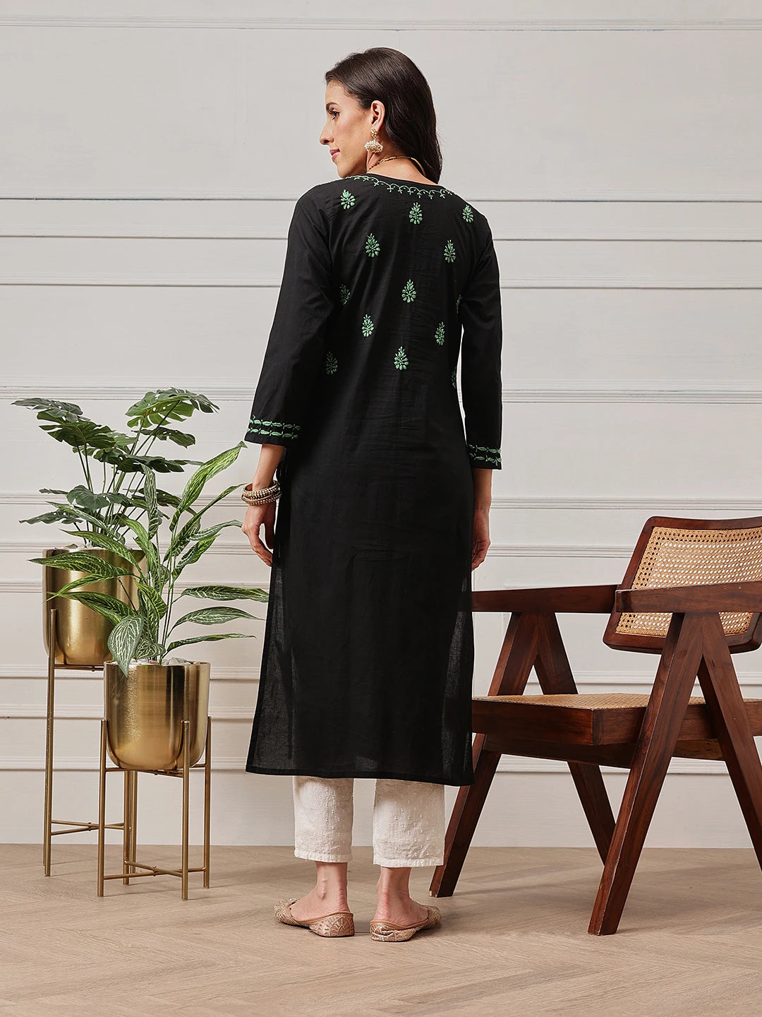 Ada Hand Embroidered Black Cotton Lucknowi Chikankari Straight Kurta A411427