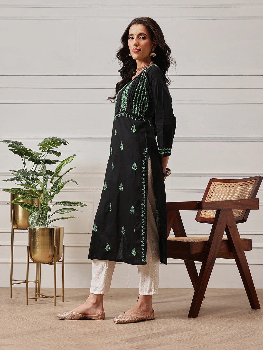 Ada Hand Embroidered Black Cotton Lucknowi Chikankari Straight Kurta A411427
