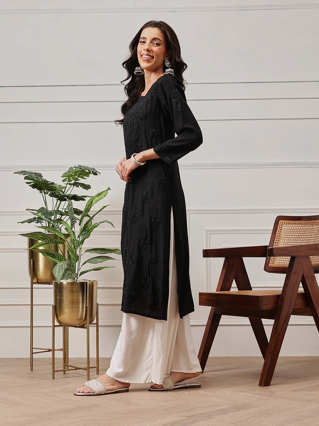 Ada Hand Embroidered Black Chanderi Lucknowi Chikankari Straight Kurta A411779