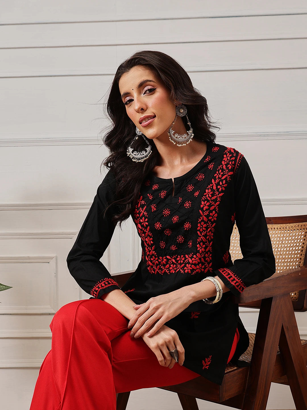 Ada Hand Embroidered Black Cotton Lucknowi Chikankari Straight Kurti A100389