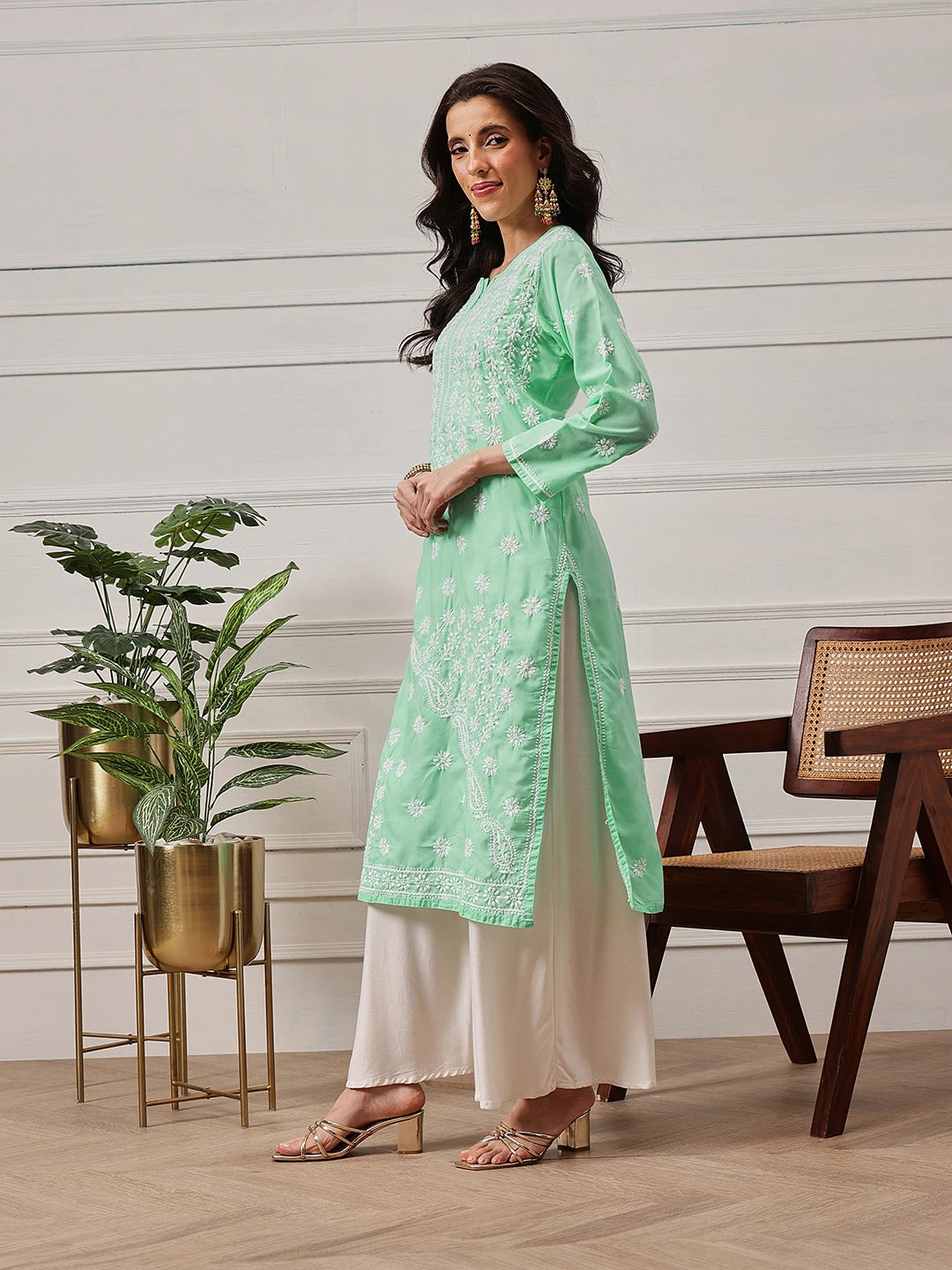 Ada Hand Embroidered Sea Green Cotton Lucknowi Chikankari Straight Kurta A411418