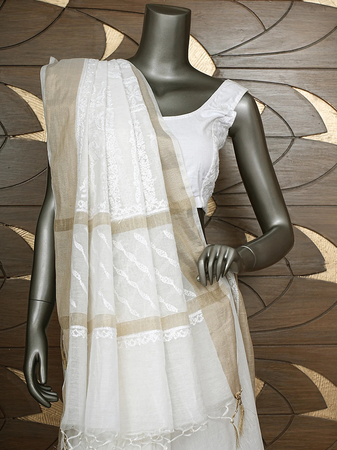 Ada Hand Embroidered Cream Chanderi Lucknowi Chikankari Saree With Blouse 01A903538