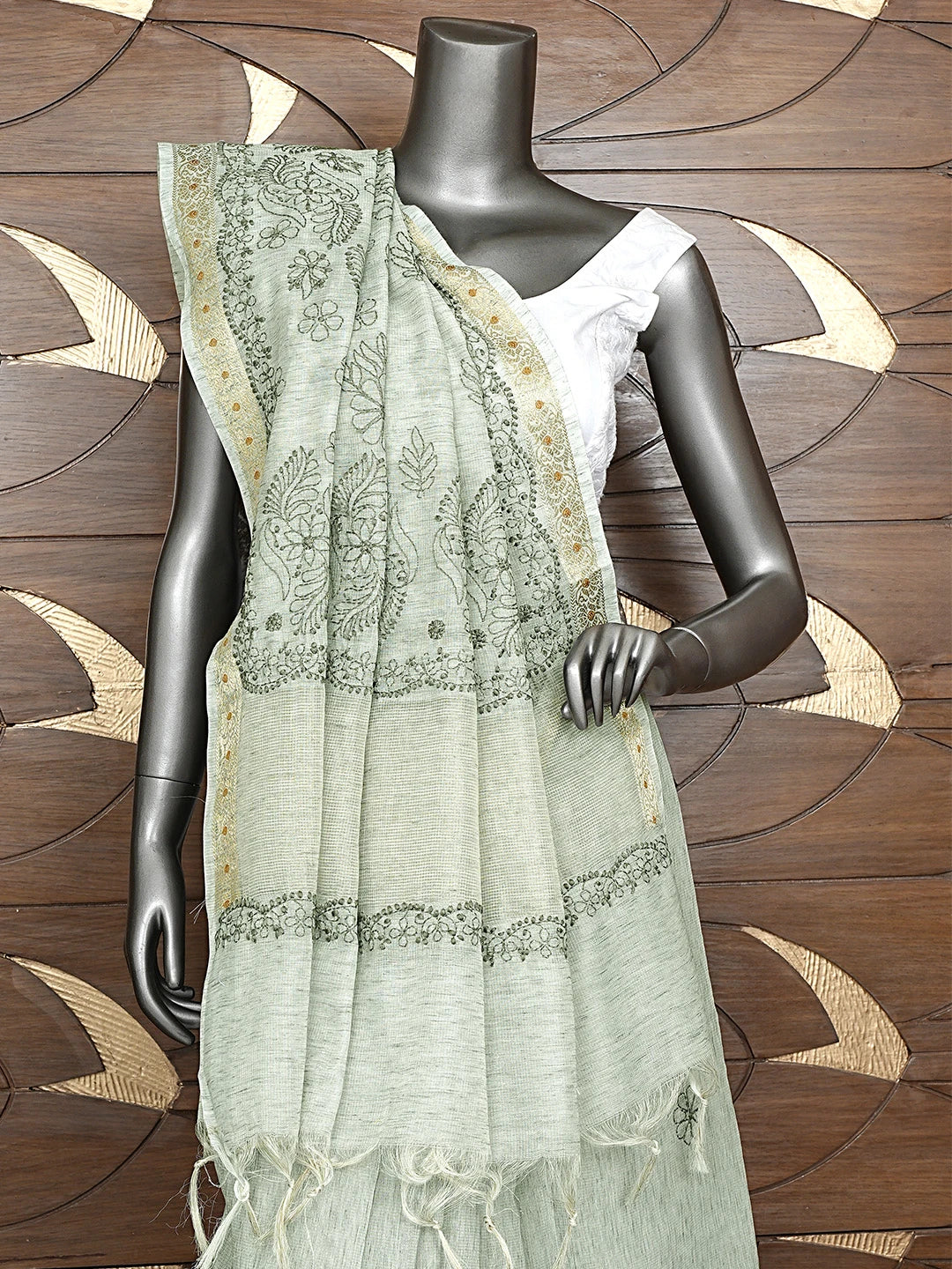 Ada Hand Embroidered Silver Grey Tissue Lucknowi Chikankari Saree With Blouse 01A918133