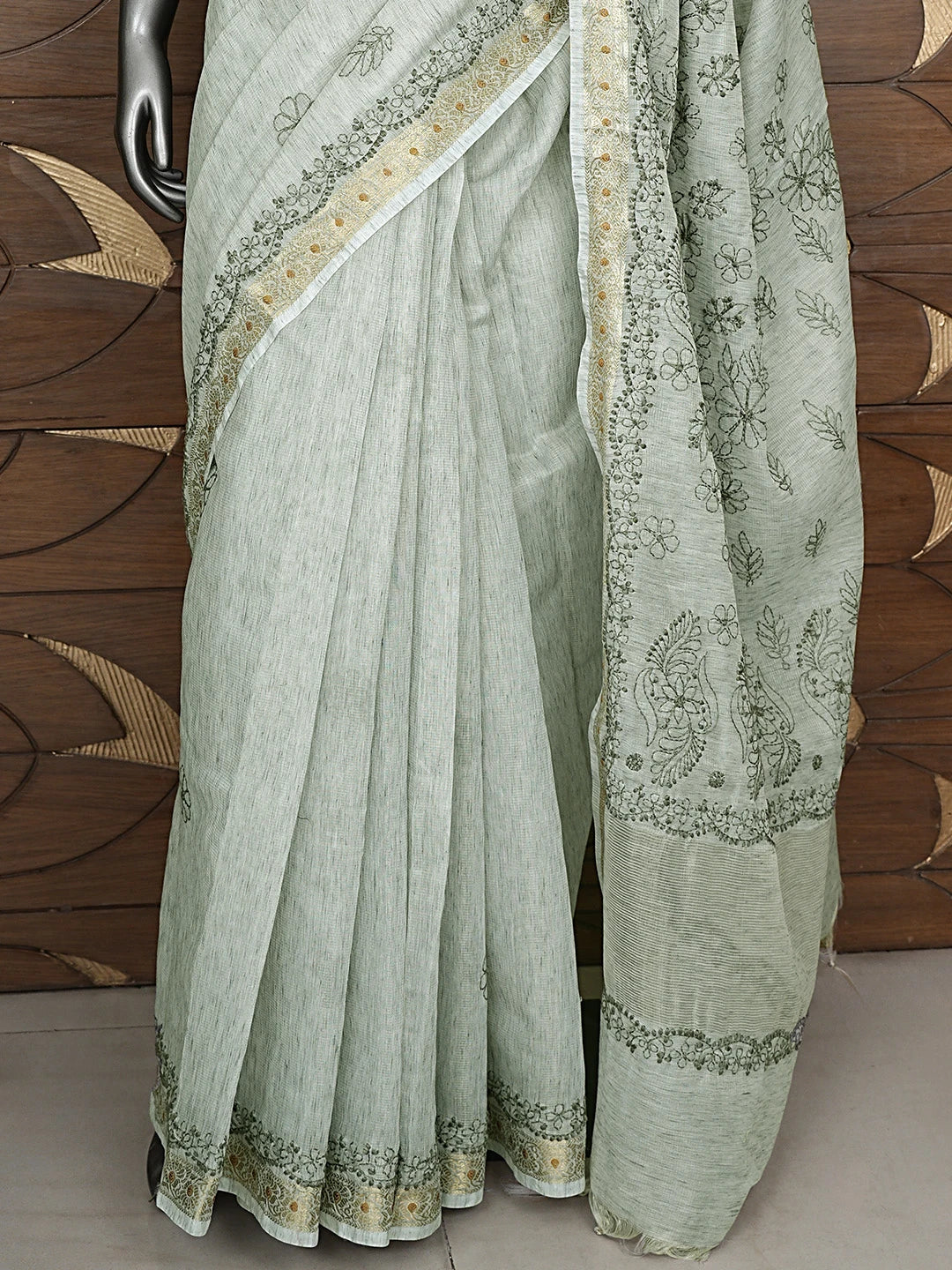 Ada Hand Embroidered Silver Grey Tissue Lucknowi Chikankari Saree With Blouse 01A918133