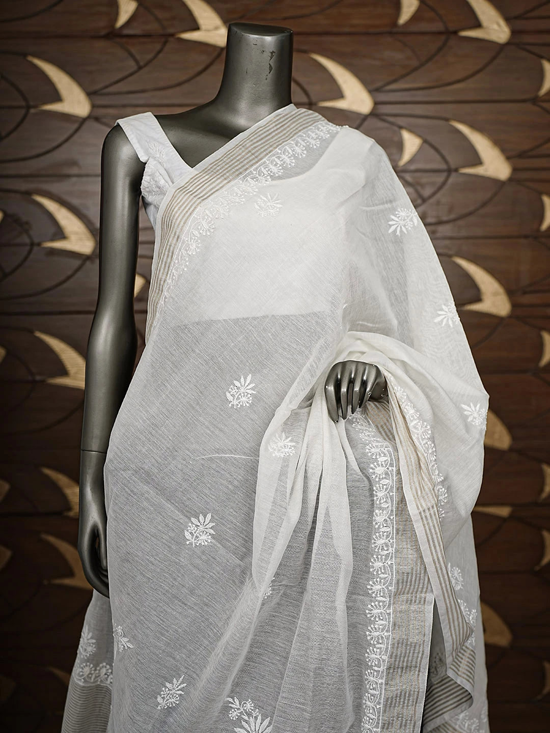 Ada Hand Embroidered White Chanderi Lucknowi Chikankari Dupatta 01A918337
