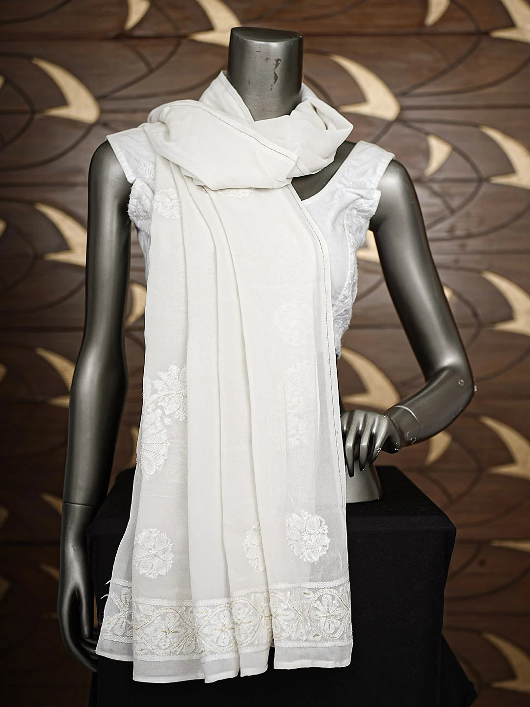 Ada Hand Embroidered Sea Shell  White Pure Georgette Lucknowi Chikankari Dupatta With Zari Work 01A595370