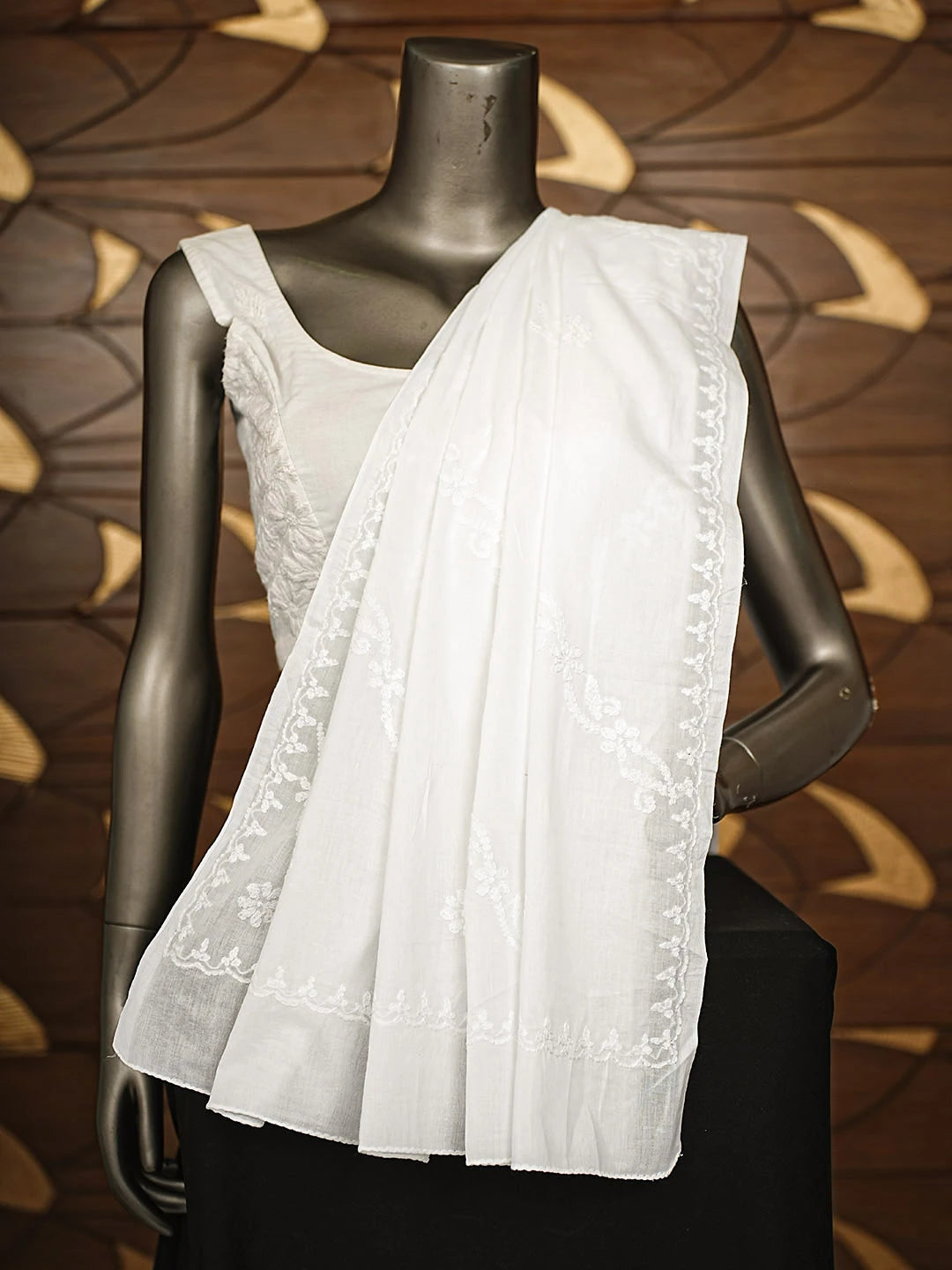 Ada Hand Embroidered White Cotton Lucknowi Chikankari Dupatta 01A866049