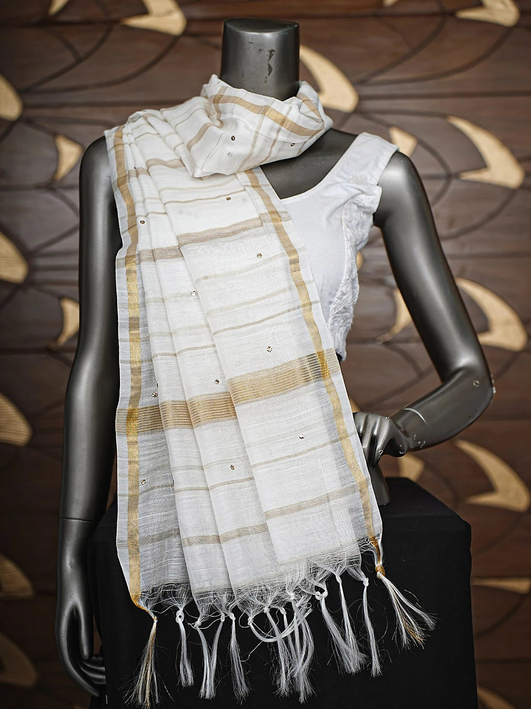 Ada Hand Embroidered White Chanderi Lucknowi Chikankari Dupatta With Muqaish/Mukaish Work 01A383486