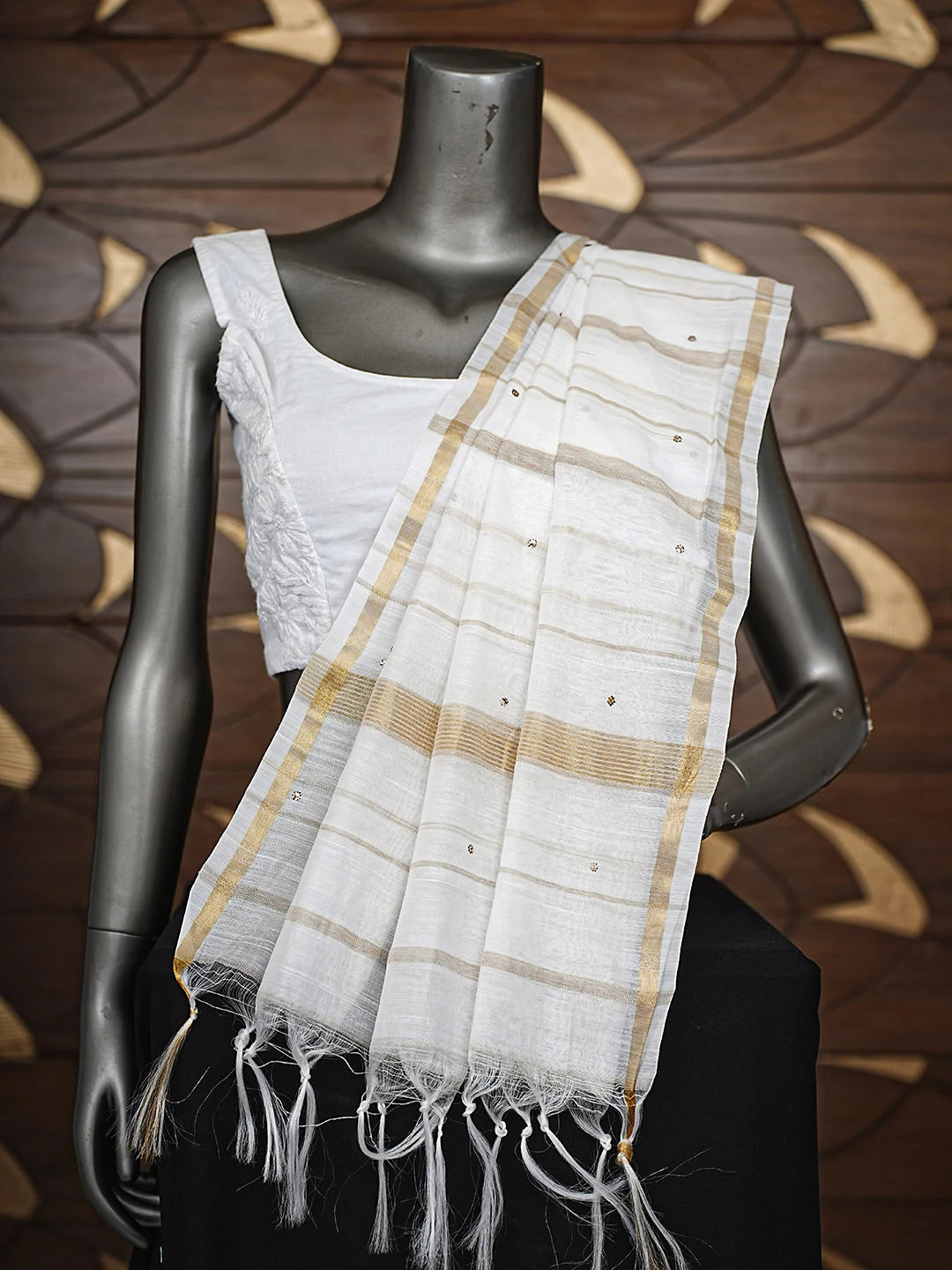 Ada Hand Embroidered White Chanderi Lucknowi Chikankari Dupatta With Muqaish/Mukaish Work 01A383486