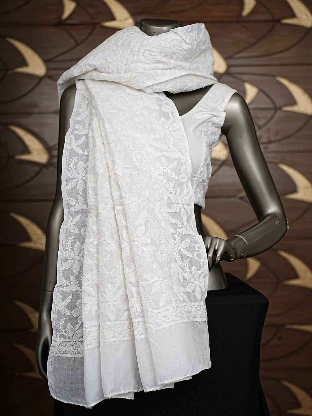 Ada Hand Embroidered White Cotton Lucknowi Chikankari Dupatta 01A800141