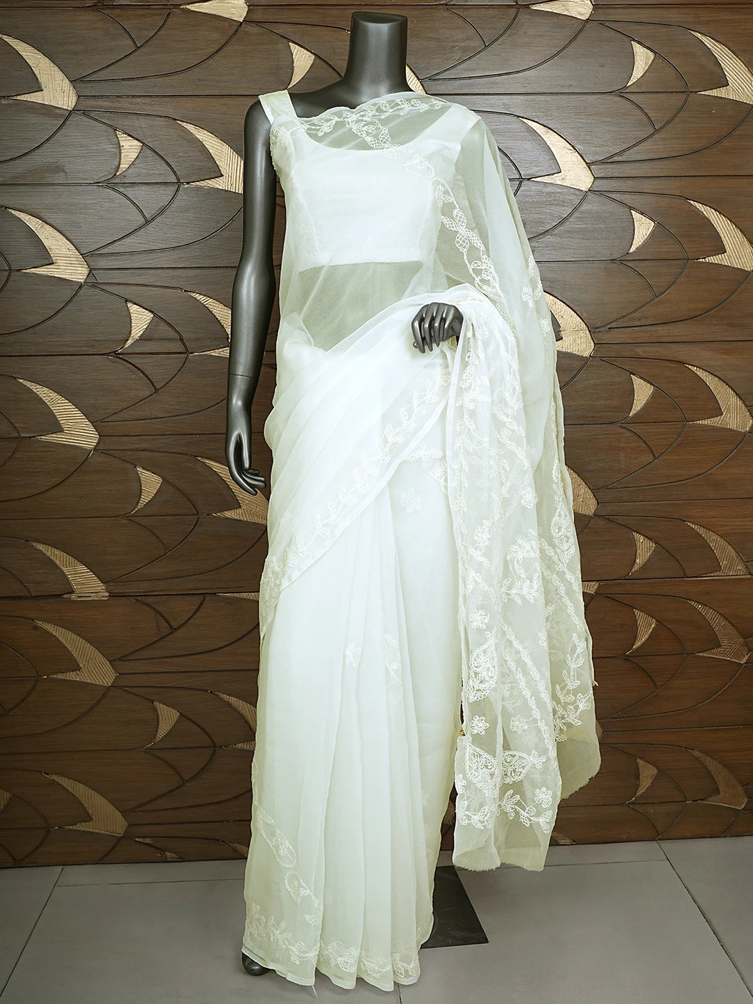Ada Hand Embroidered White Georgette Lucknowi Chikankari Saree and Blouse 01A904555