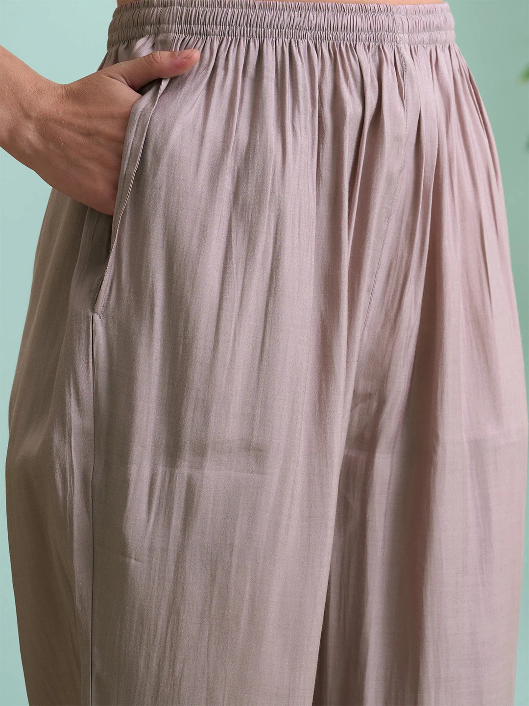 Ada Hand Embroidered Dusty Pink Chanderi Lucknowi Chikankari Kurta Set A811362