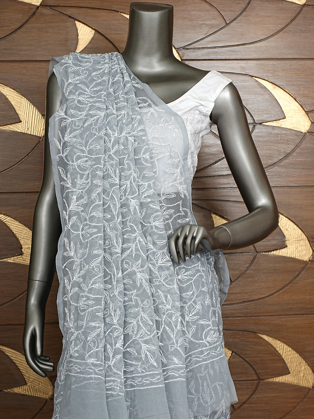 Ada Hand Embroidered Grey Georgette Lucknowi Chikankari Saree With Blouse 01A923237