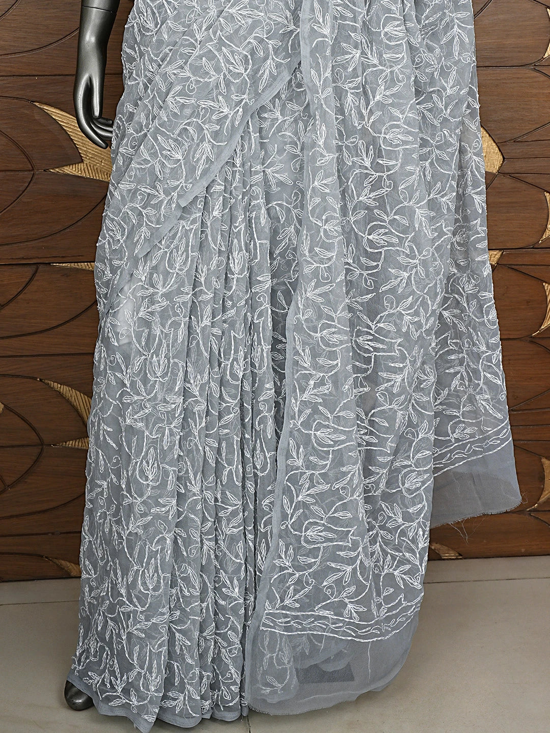 Ada Hand Embroidered Grey Georgette Lucknowi Chikankari Saree With Blouse 01A923237