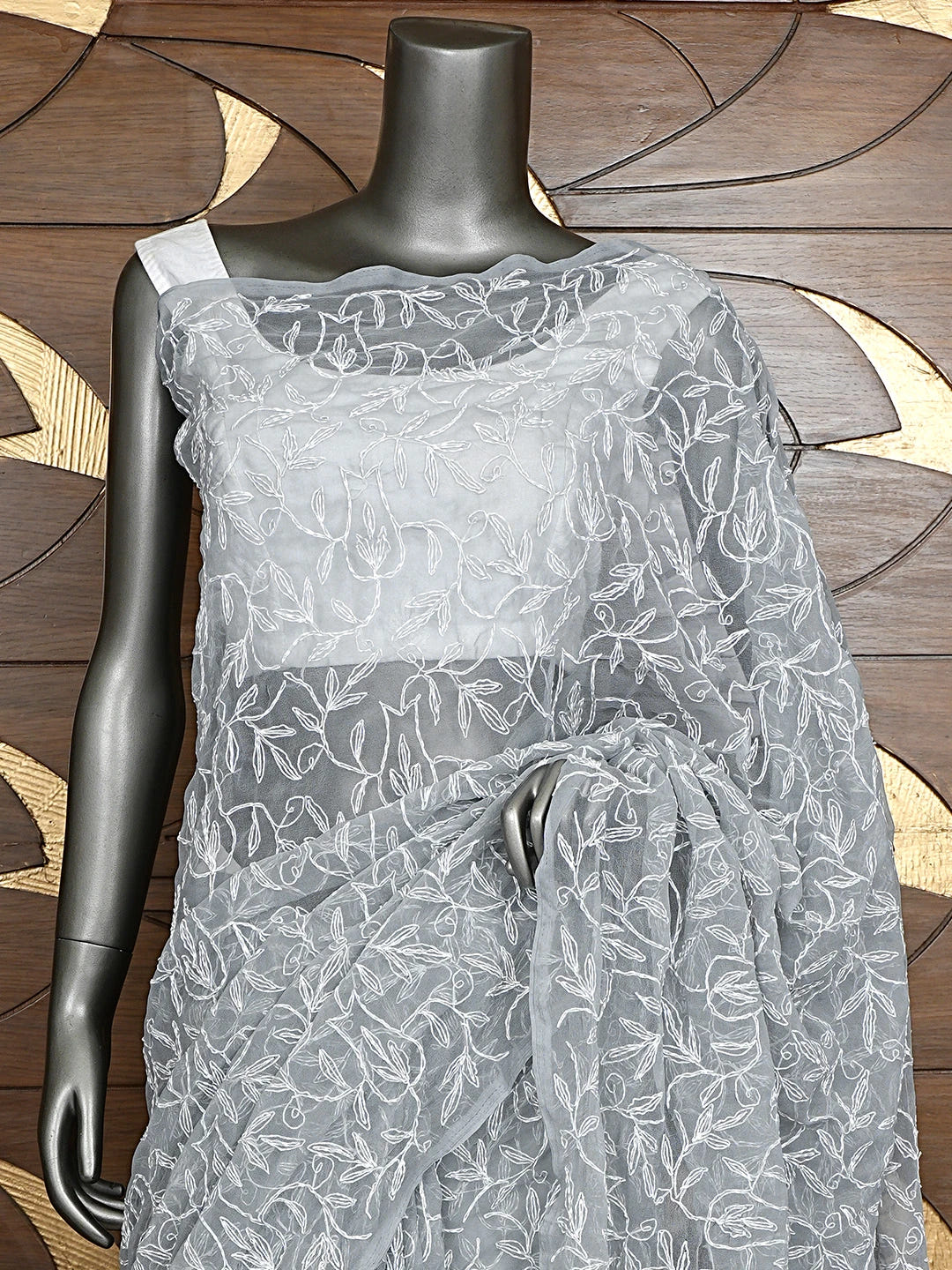 Ada Hand Embroidered Grey Georgette Lucknowi Chikankari Saree With Blouse 01A923237