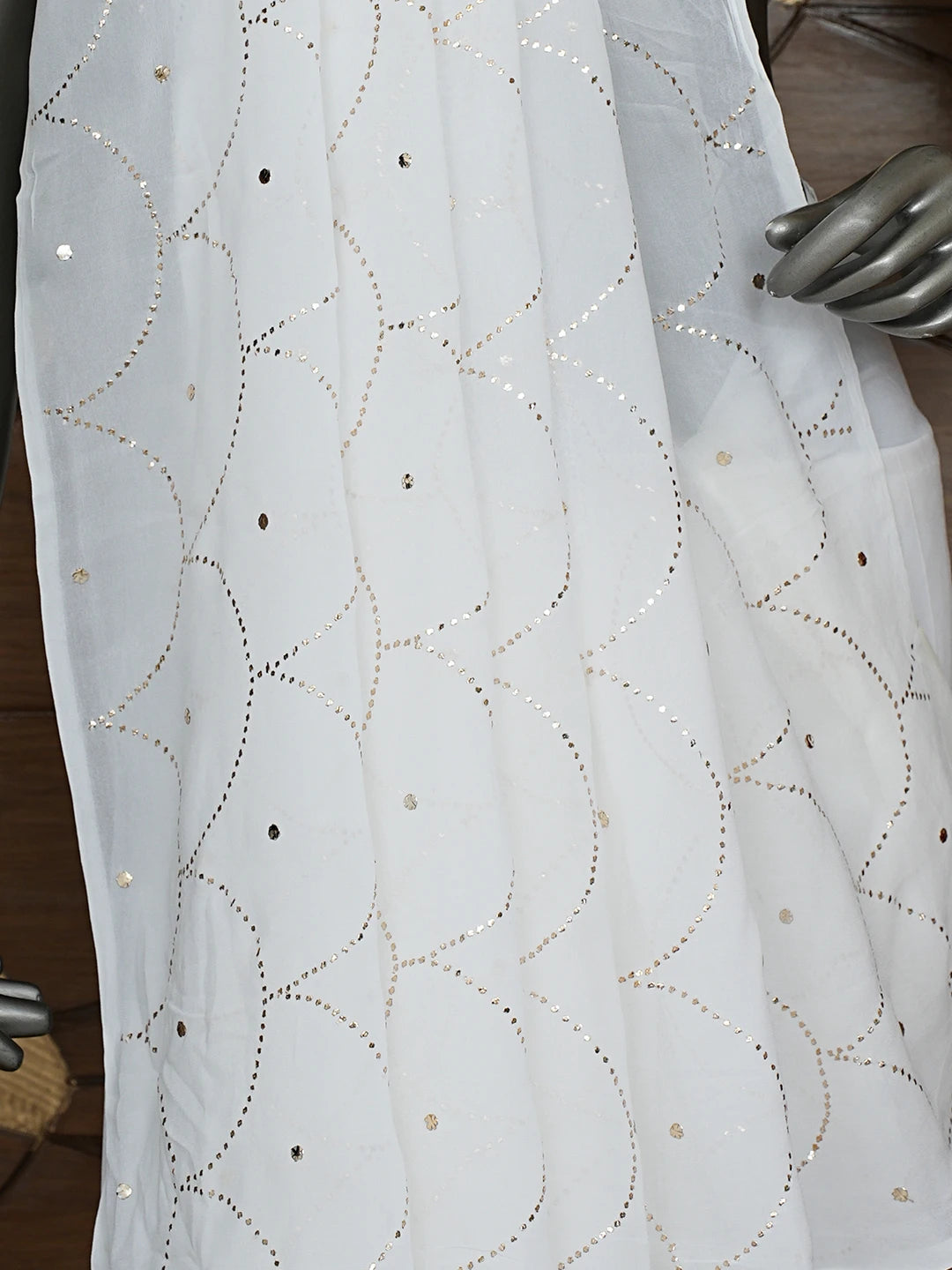 Ada Hand Embroidered White Viscose Georgette Saree/Blouse With Muqaish Work 01A932348