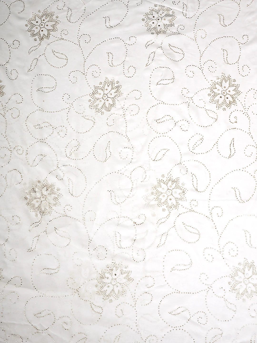Ada Hand Embroidered White  Viscose Georgette Lucknowi Chikankari Saree With Blouse And Muqaish Work 01A932354