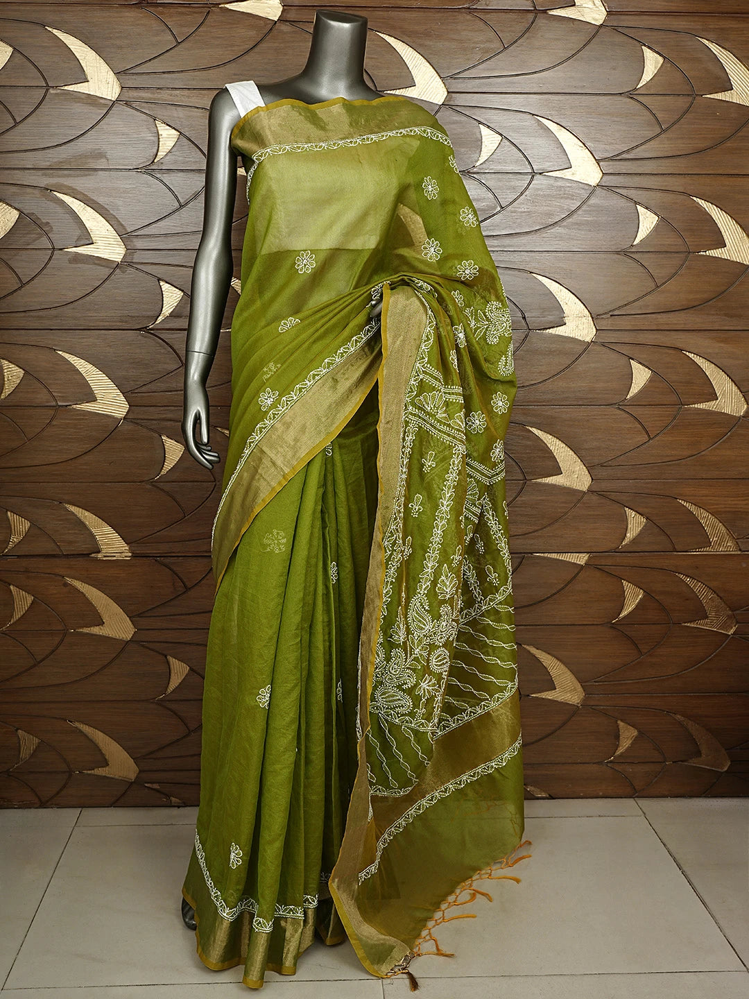 Ada Hand Embroidered Mehandi Green Chanderi Lucknowi Chikankari Saree With Blouse 01A913307