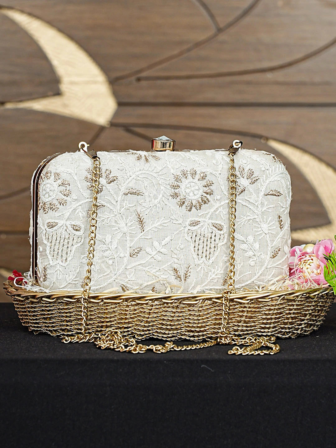 Ada Hand Embroidered Off White Silk Lucknowi Chikankari Clutch With Zari Work 01A925572