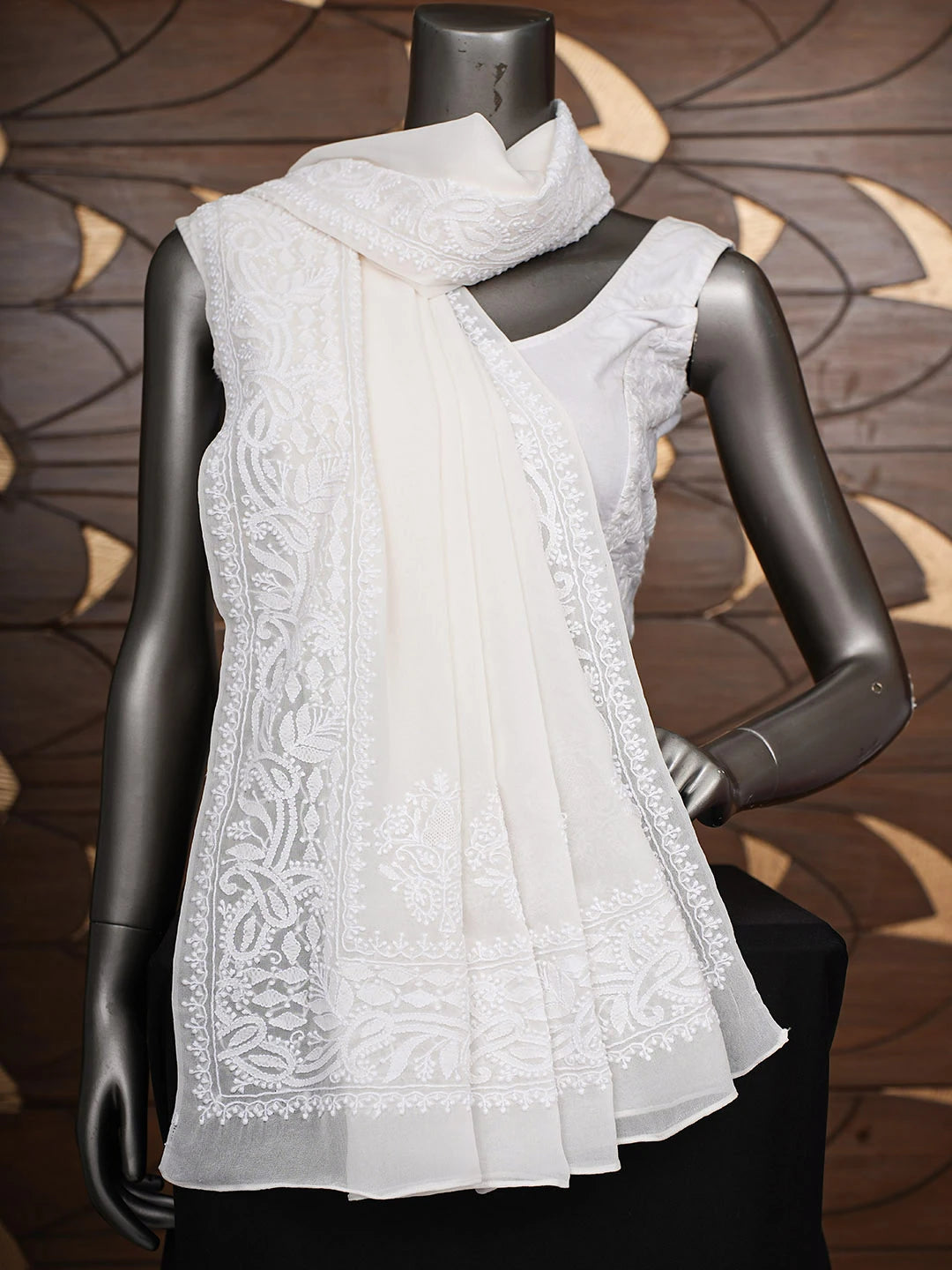 Ada Hand Embroidered White Pure Georgette Lucknowi Chikankari Dupatta 01A785571