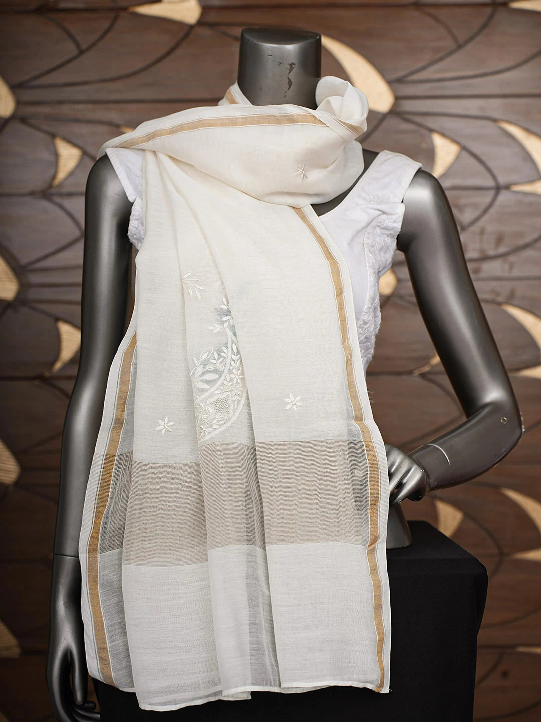 Ada Hand Embroidered White Chanderi Lucknowi Chikankari Dupatta 01A943583
