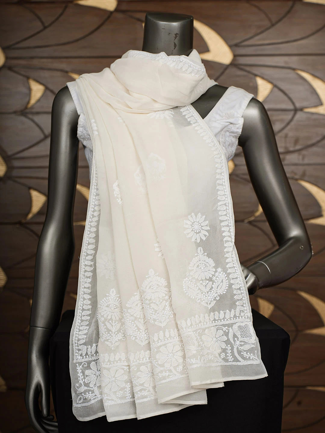Ada Hand Embroidered Floral White Pure Georgette Lucknowi Chikankari Dupatta 01A899456