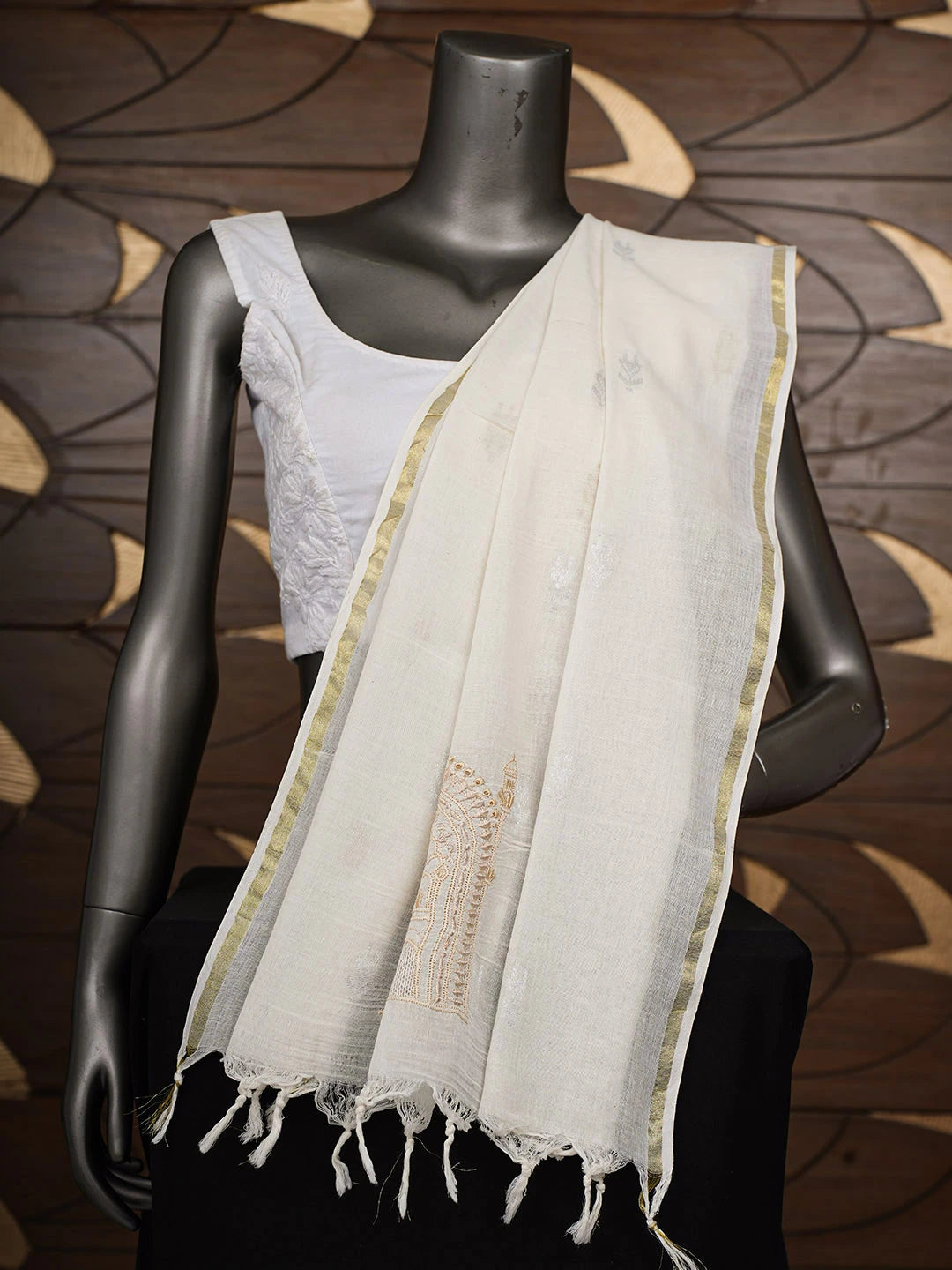 Ada Hand Embroidered Off White Linen Lucknowi Chikankari Dupatta With Zari Taar Work 01A943573