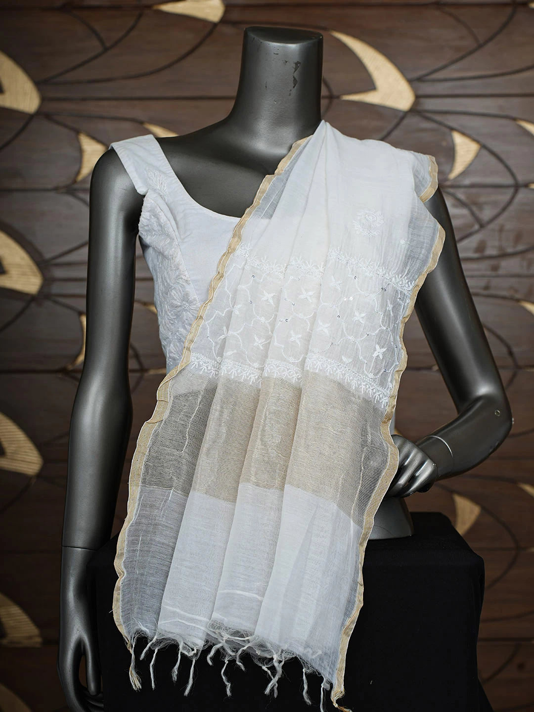 Ada Hand Embroidered White Chanderi Lucknowi Chikankari Dupatta With Cutdana Work 01A923304