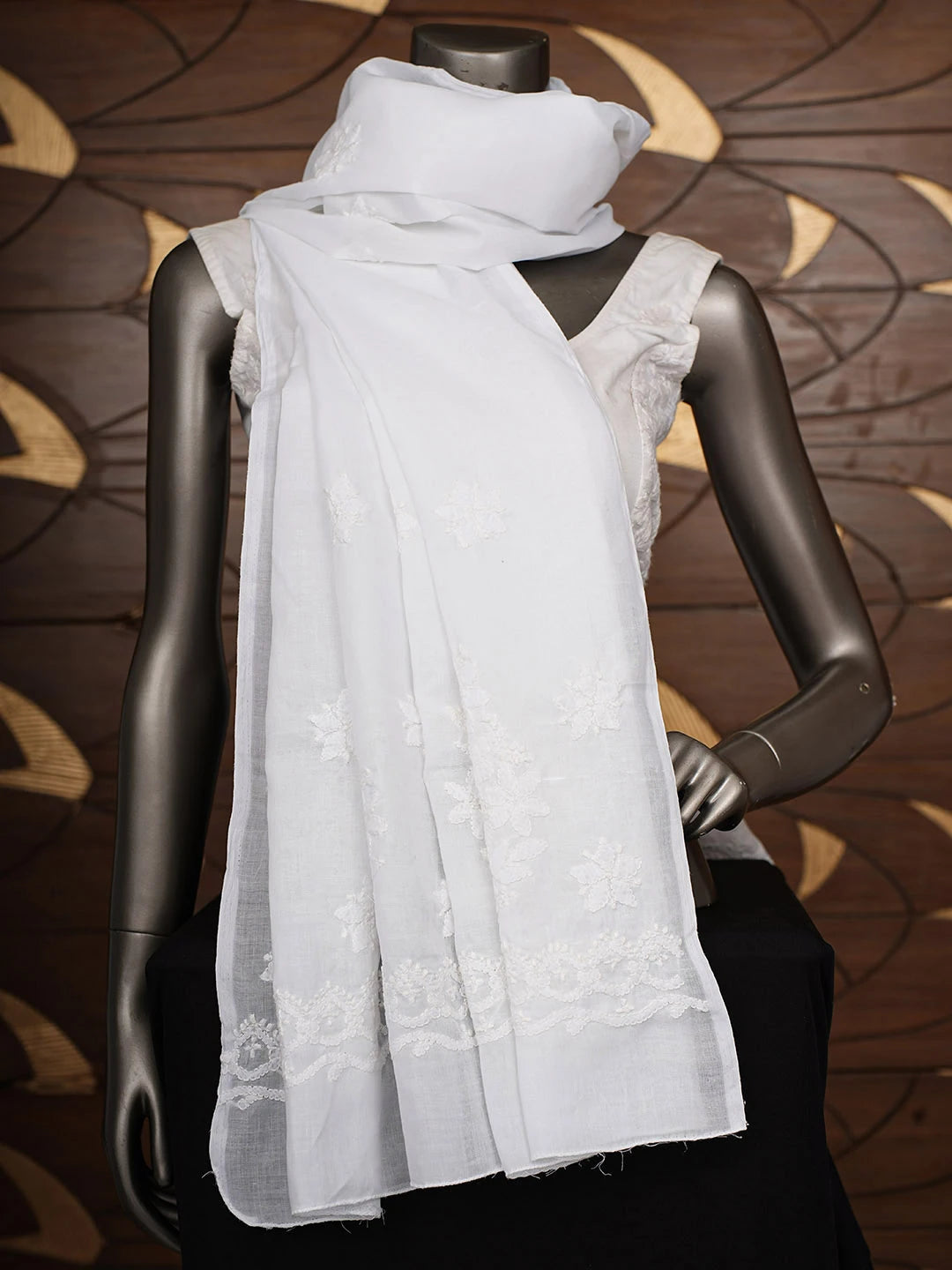 Ada Hand Embroidered White Cotton Lucknowi Chikankari Dupatta 01A935645
