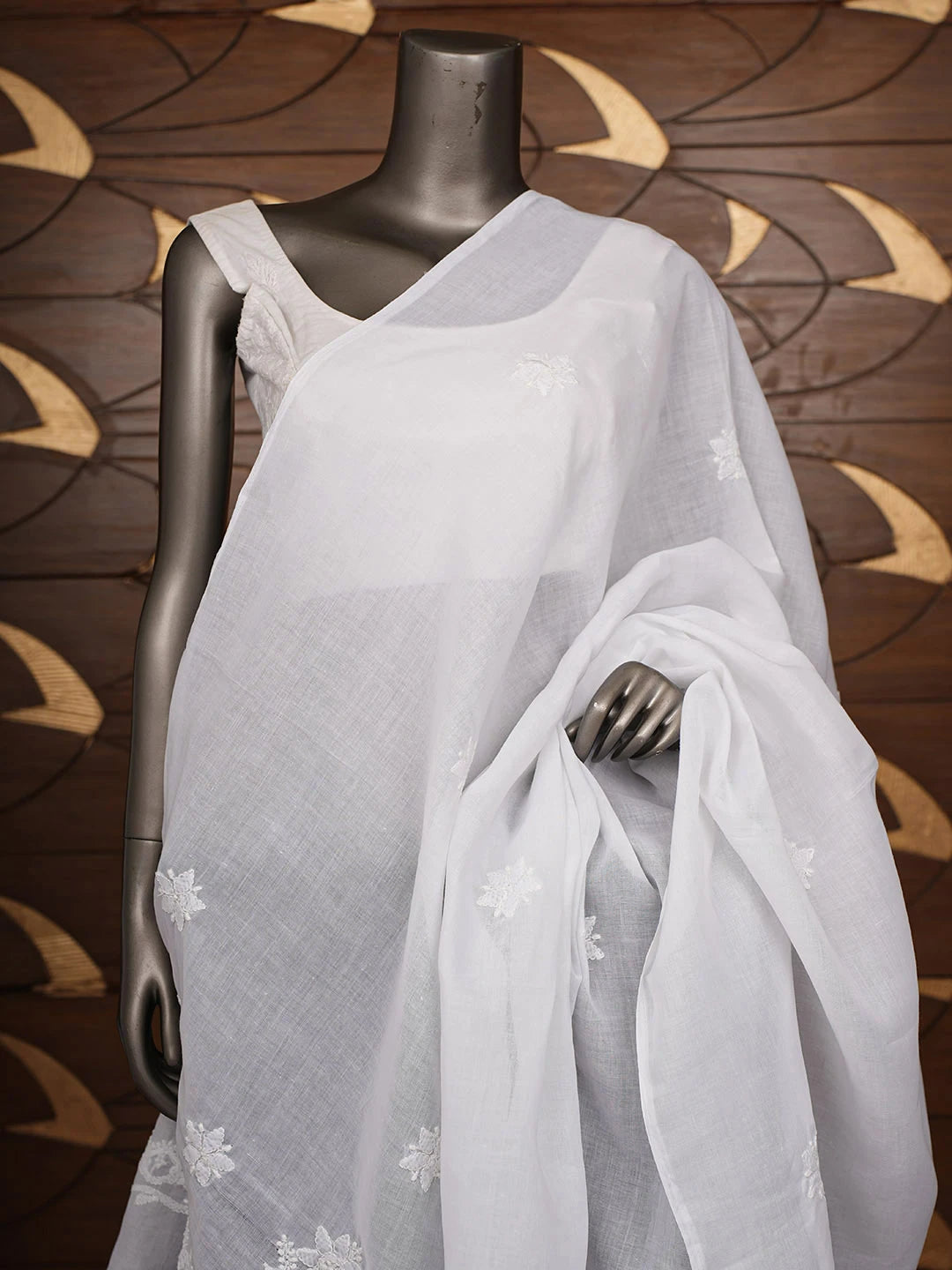 Ada Hand Embroidered White Cotton Lucknowi Chikankari Dupatta 01A935645