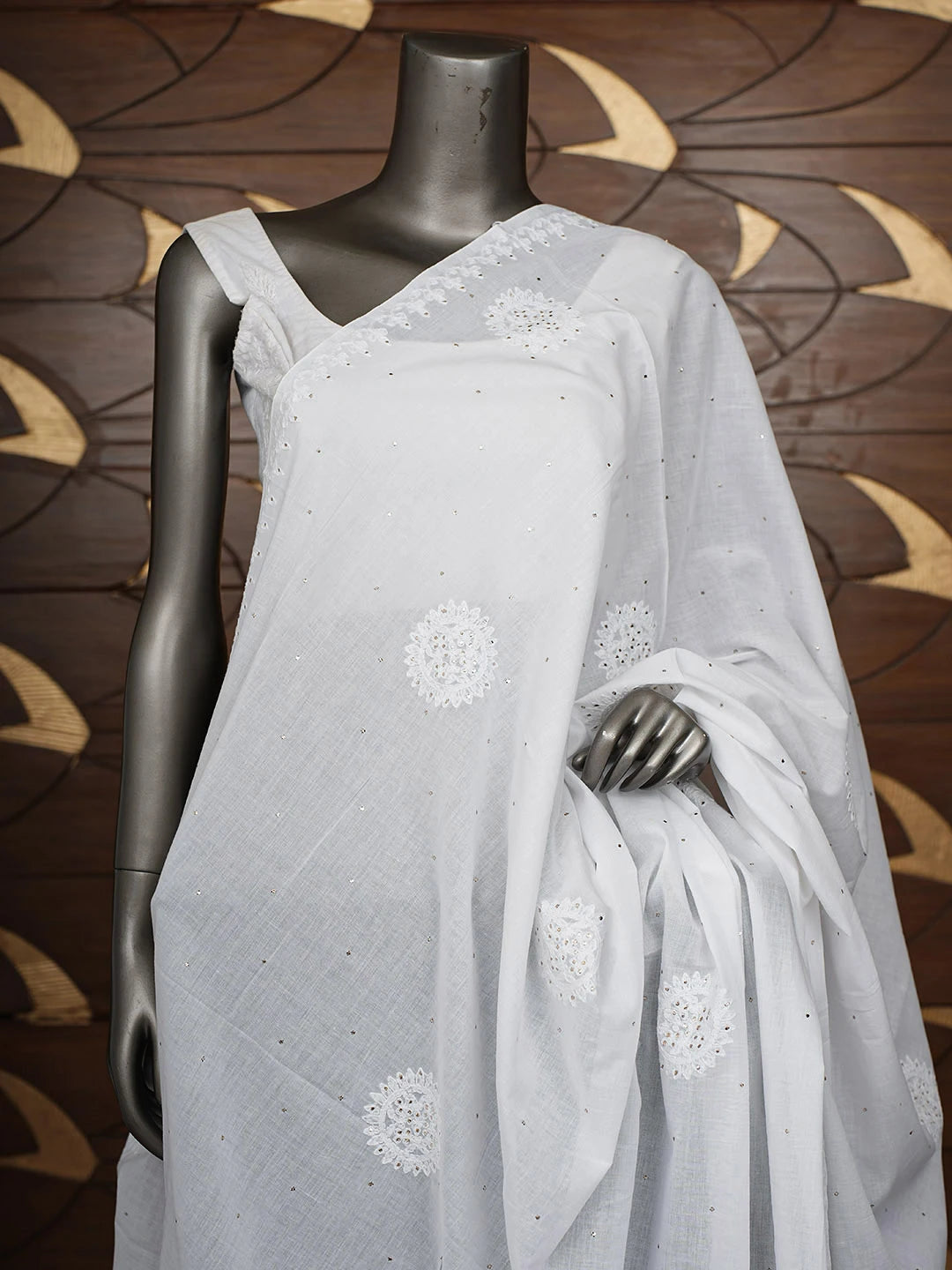 Ada Hand Embroidered White Cotton Lucknowi Chikankari Dupatta With Muqaish/Mukaish Work 01A849128