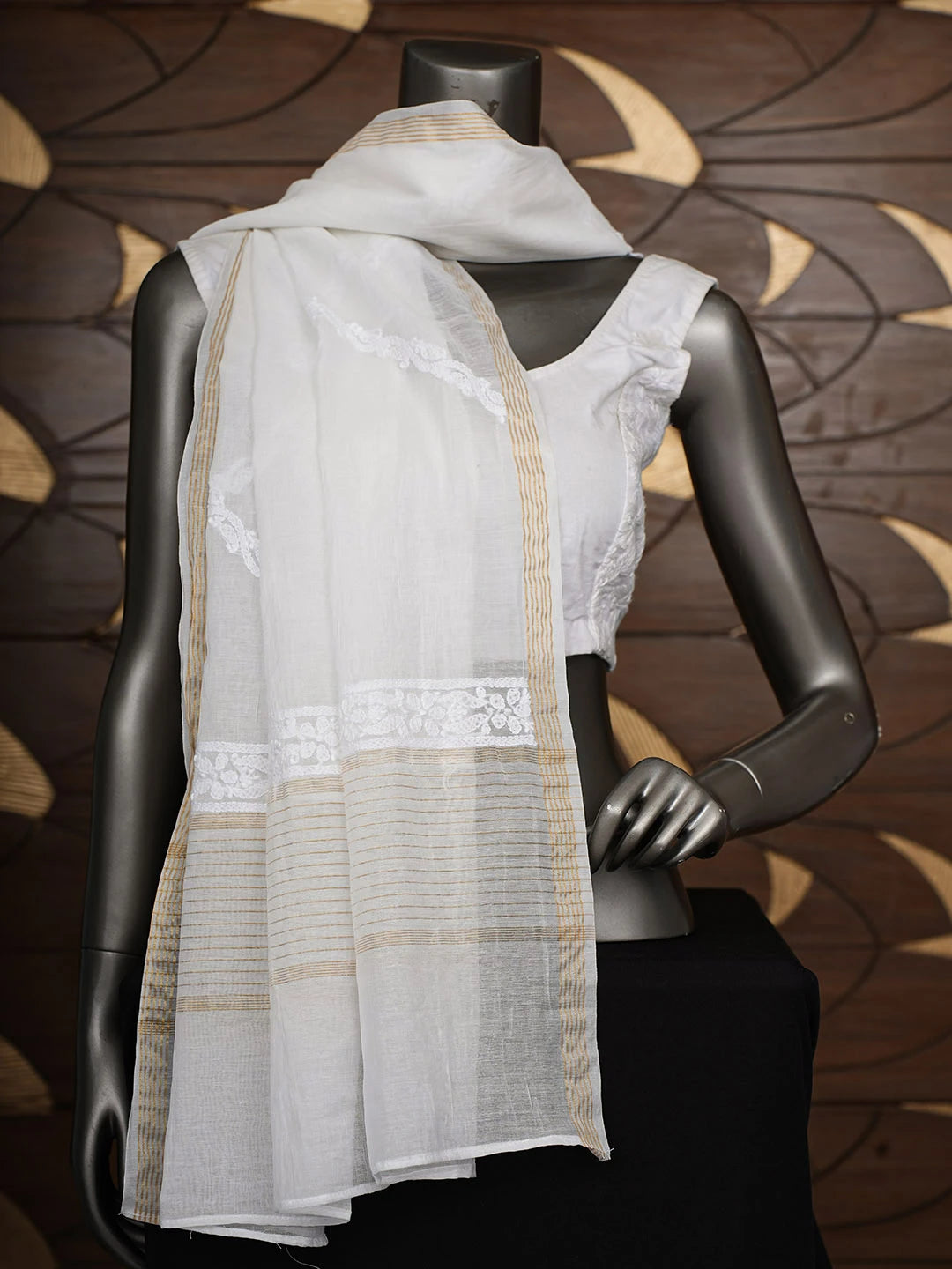 Ada Hand Embroidered White Chanderi Lucknowi Chikankari Dupatta 01A902934