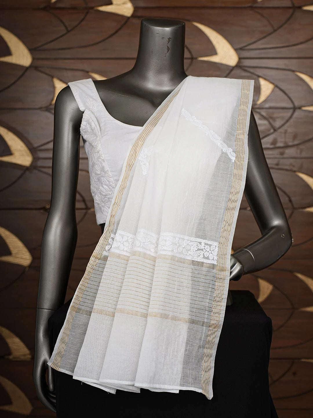 Ada Hand Embroidered White Chanderi Lucknowi Chikankari Dupatta 01A902934