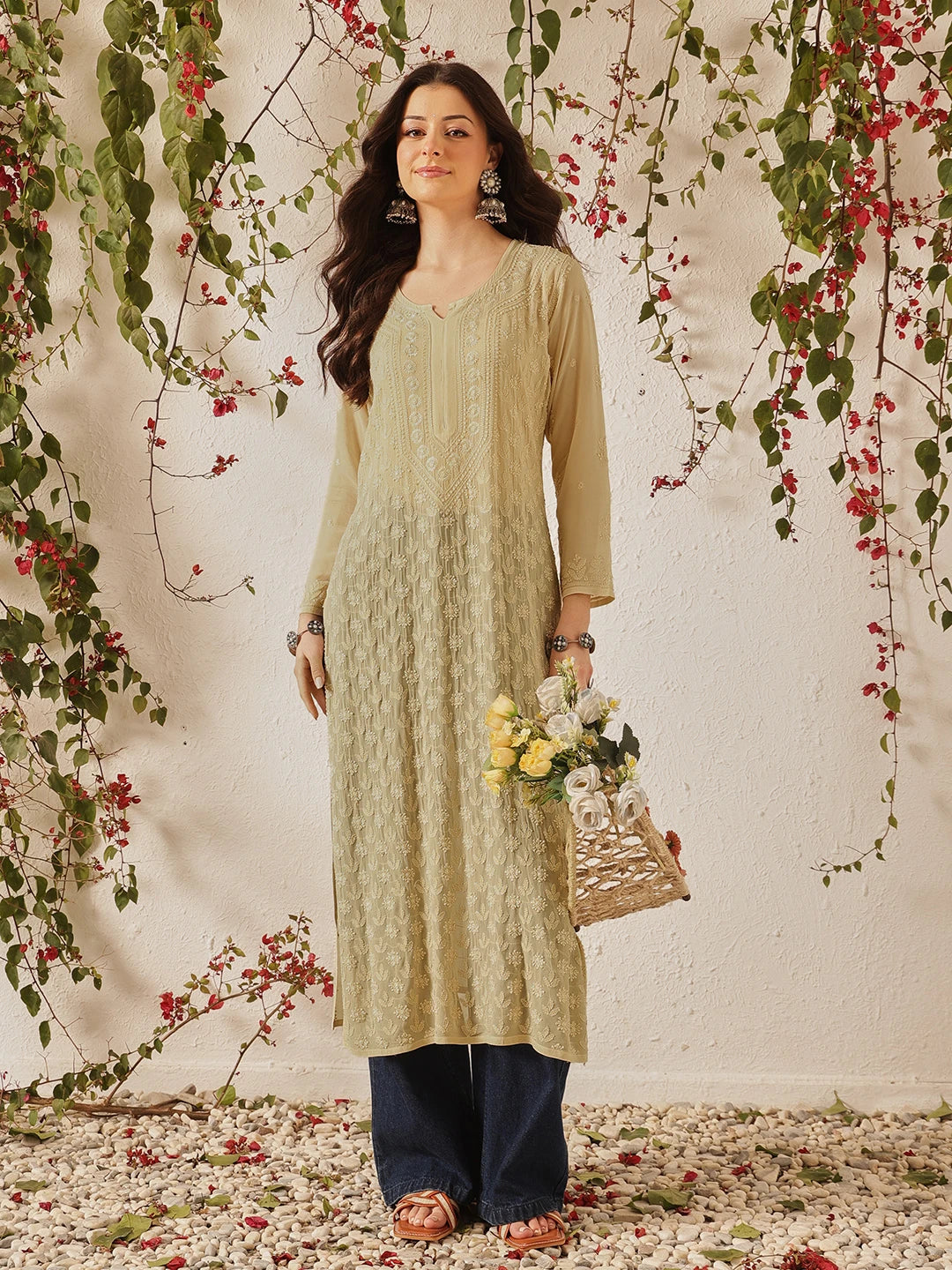 Ada Hand Embroidered Cream Georgette Lucknowi Chikankari Straight Kurta A411325
